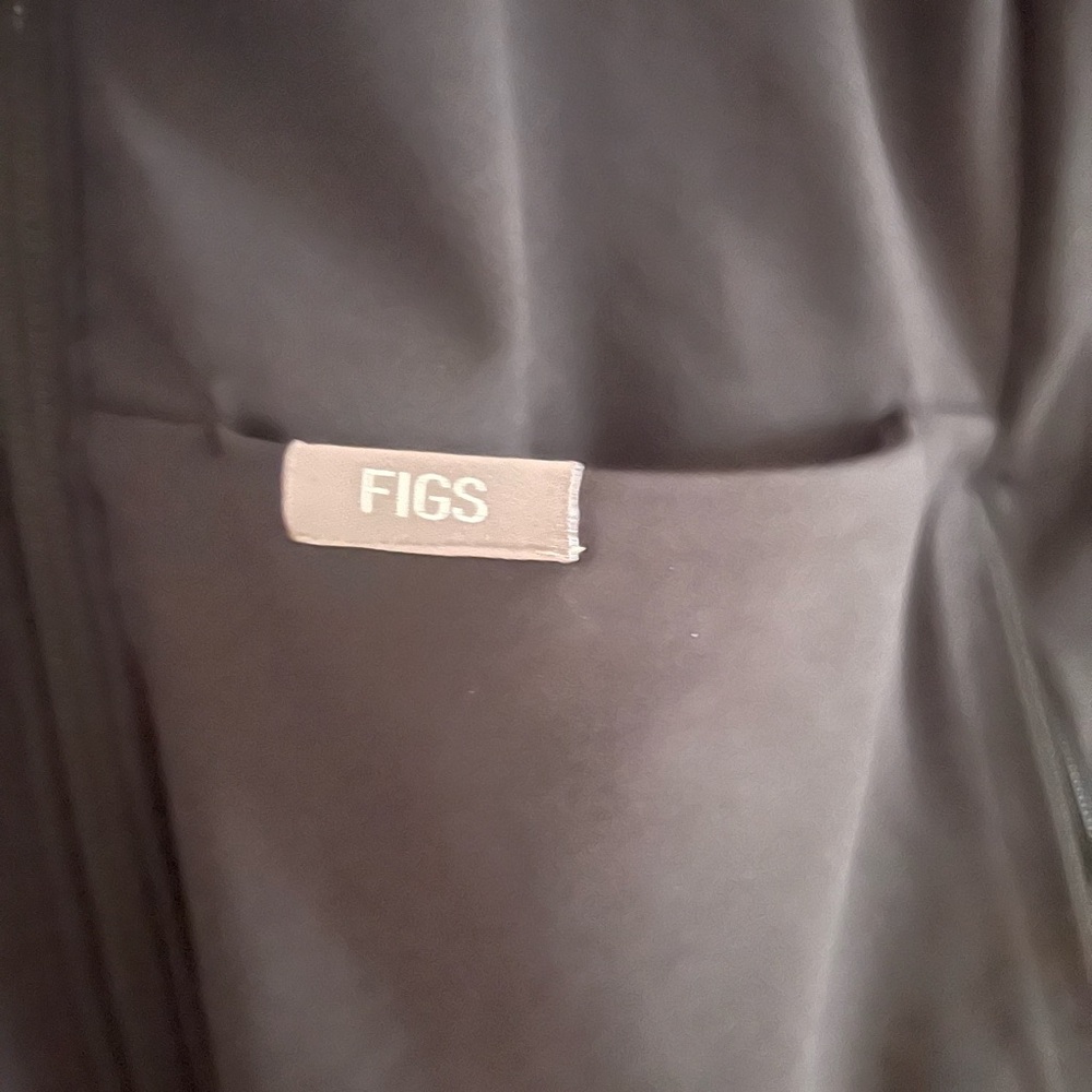 Figs Black On-Shift ContourKnit Jacket - Picture 3 of 6